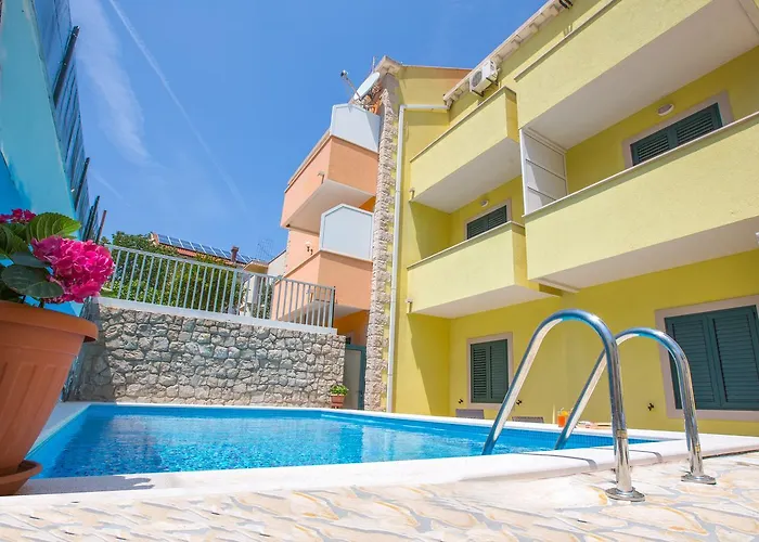 Sunrise Apartments